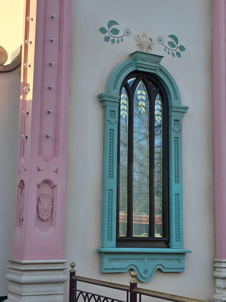 The Regal View  – Disneyland Paris Adventure World