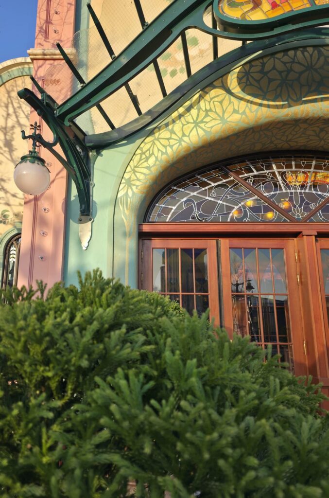 The Regal View  – Disneyland Paris Adventure World